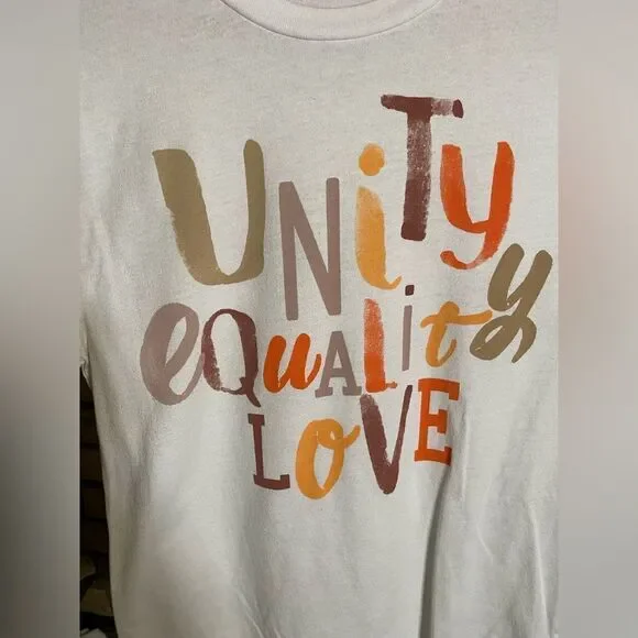 ‎Unity equality love shirt - Picture 2 of 8